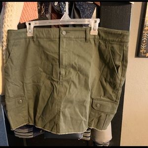 Olive mini skirt